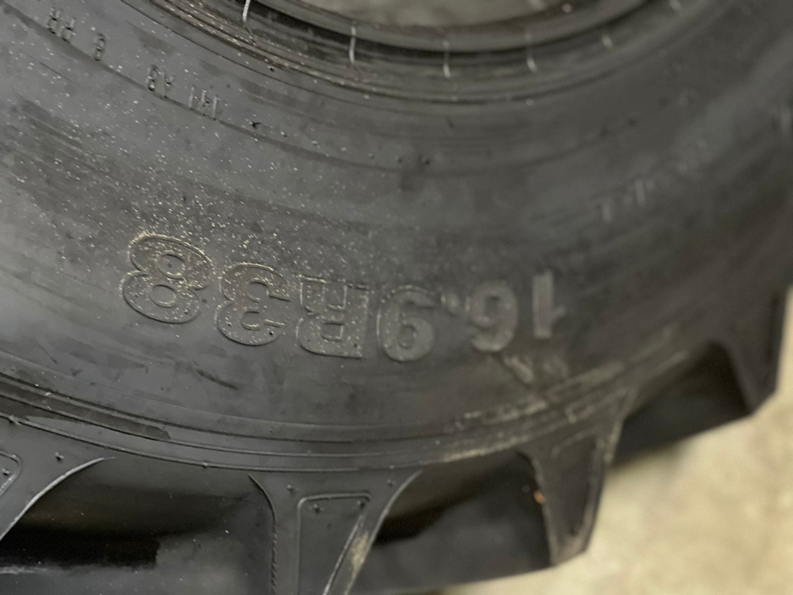 Belshina 16.9R38